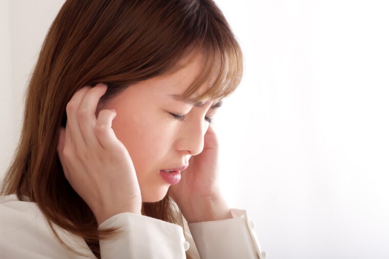 突発性難聴に鍼灸は効果ある？耳鳴り・めまいにも対応できる理由を解説