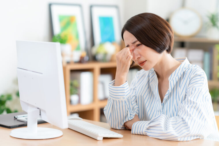 目の疲れからくる頭痛、鍼灸でケアできるの？