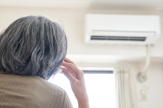 冷房の冷えで自律神経が乱れる？夏の不調を鍼灸でケア