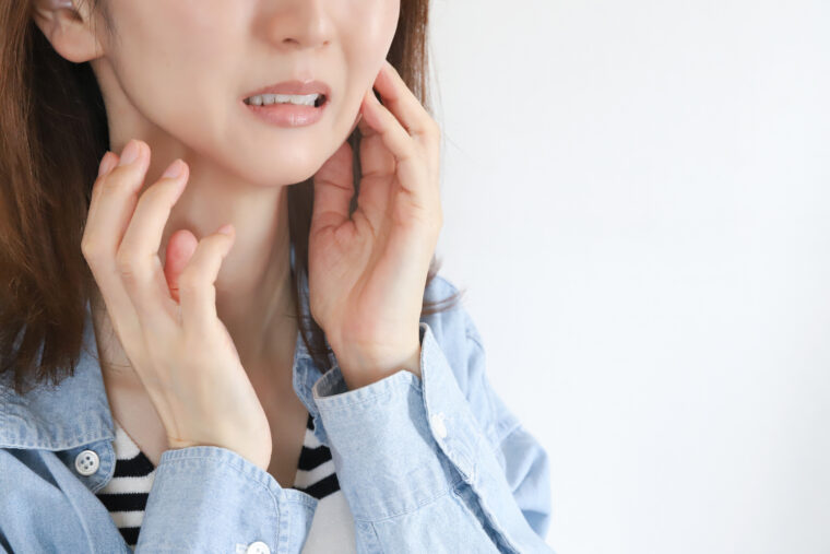 食いしばり・歯ぎしりが頭痛の原因に？つらい不調のケア方法