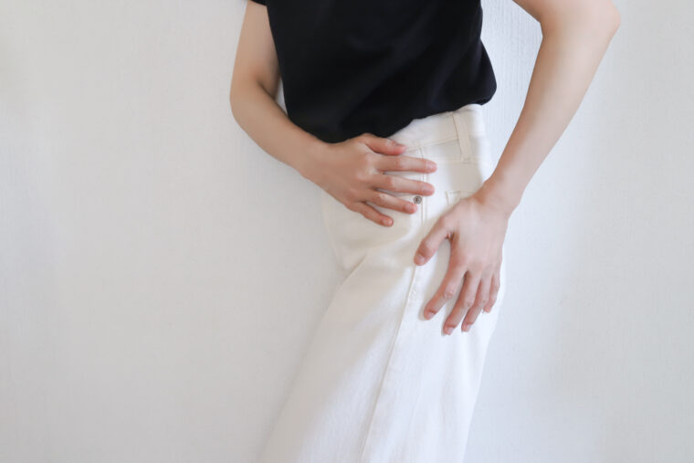 股関節が引っかかるのはなぜ？股関節インピンジメントの原因とケア
